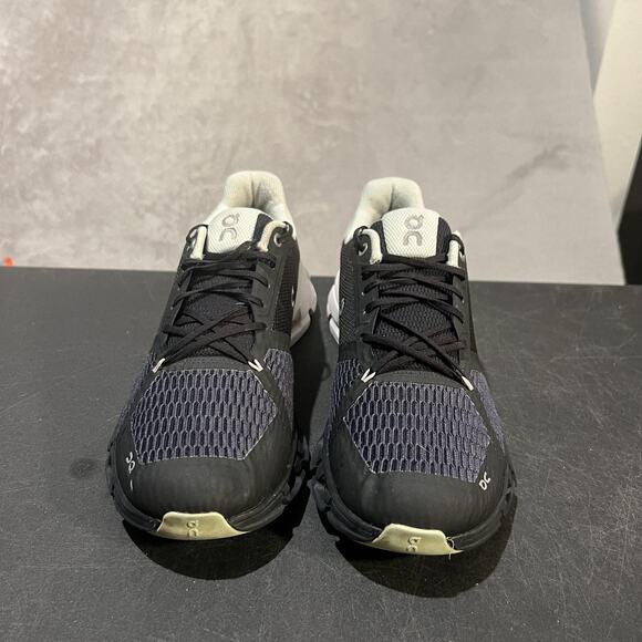 On Running Cloudflyer II Shoes Womens 10 Black Mesh Swiss Engineering Comfort - Picture 2 of 10